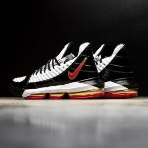 Link in bio: The good folks over @SneakerPolitics have offered another look at @...