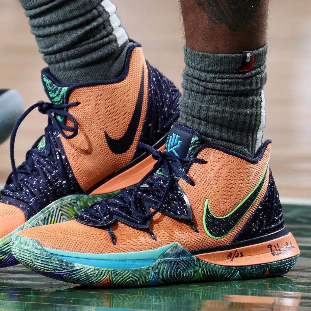 #KicksOnCourt: @KyrieIrving pulled out a crazy Kyrie 5 tonight 
 Nathaniel S. Bu...