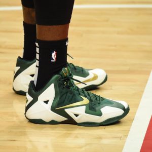 #KicksOnCourt: @Trezz24 laced up three SVSM LeBron PEs last night against the Wa...
