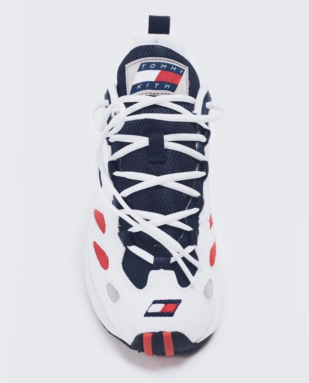 Looks like @tommyhilfiger and @ronniefieg are making a retro of this shoe happen...