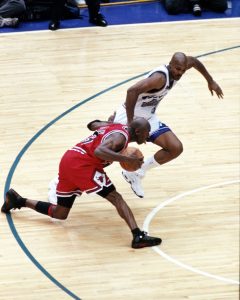 Did MJ push off?  #MJMondays
 Scott Winterton/NBAE via Getty Images...