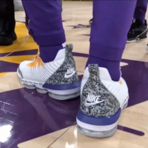LeBron James pulled out a Kobe Air Jordan 3 inspired Nike LeBron 16 tonight in L...