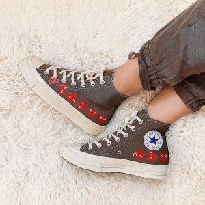 #TodaysKicks: @dianakmir is keeping it classic with CDG’s latest take on the Con...
